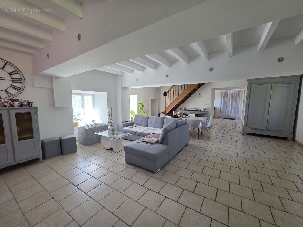 Maison à ORADOUR-SUR-GLANE