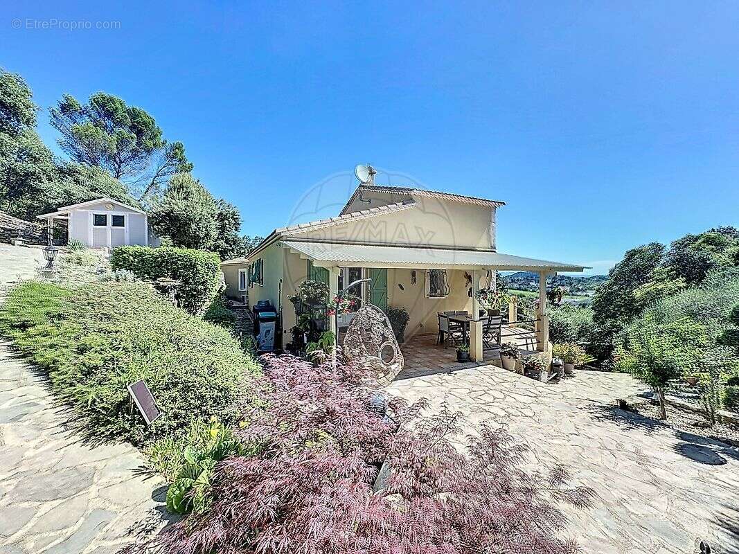 Maison à BOISSET-ET-GAUJAC