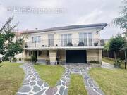 Maison à CHAMPS-SUR-MARNE