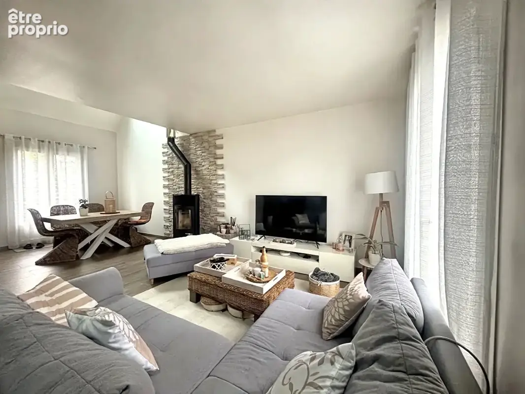 SAINT-RÉMY-LÈS-CHEVREUSE ? Maison 5 pièces de 89 m² avec sous-sol total et jardin de 544 m² - photo 2
