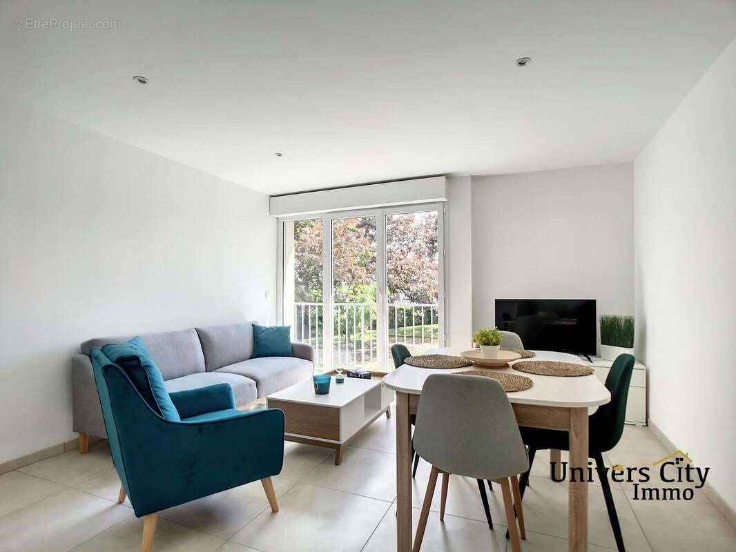Appartement à REZE