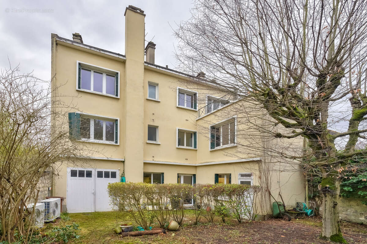 Appartement à LE VESINET