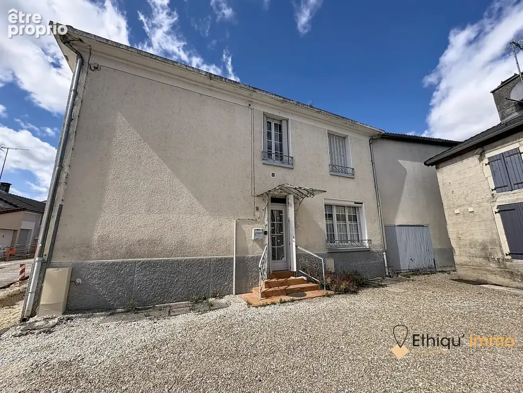 Maison à BAYEL