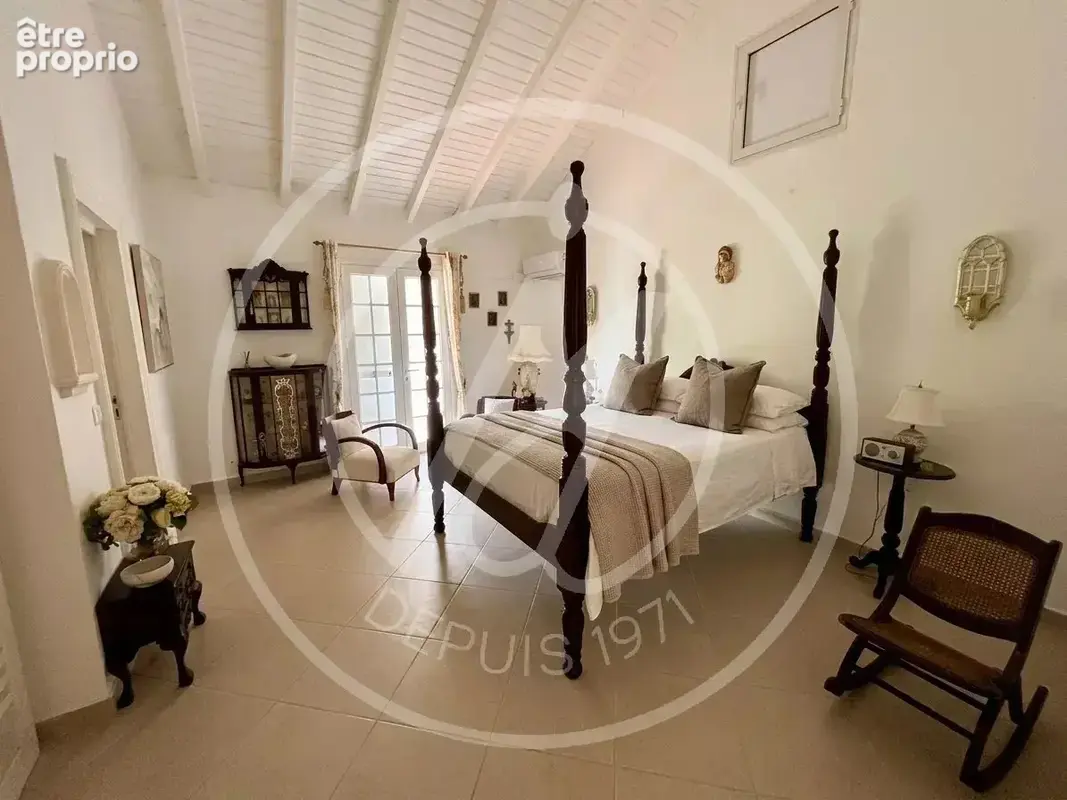 À vendre : maison t4 de plain-pied à petit-bourg (vernou) — 550 000 € - photo 5
