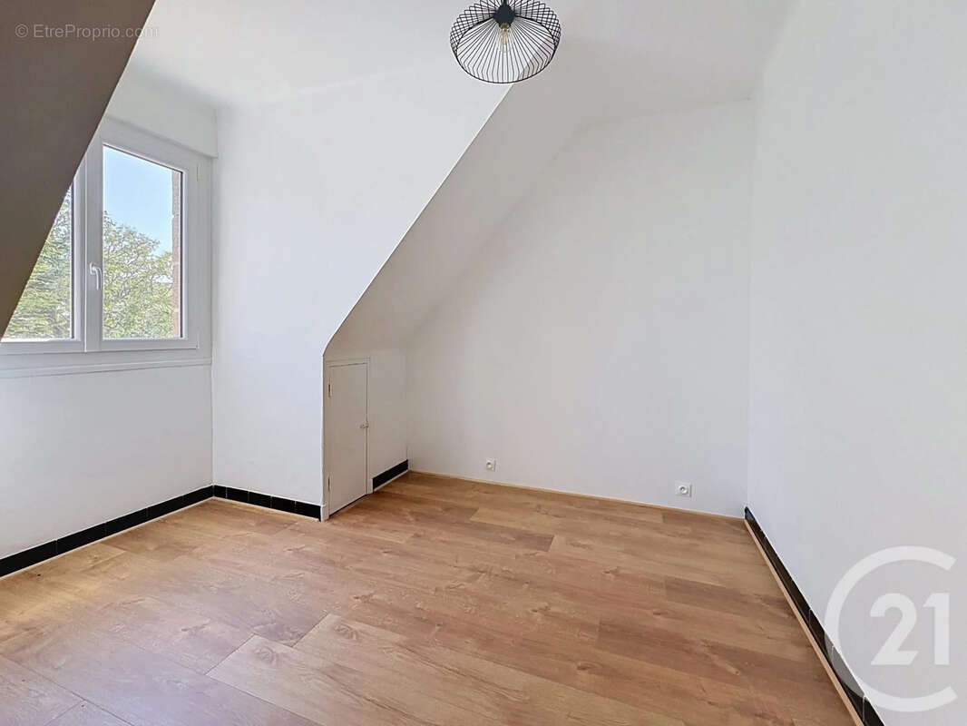 Maison 150 m² à Trelevern  - photo 14
