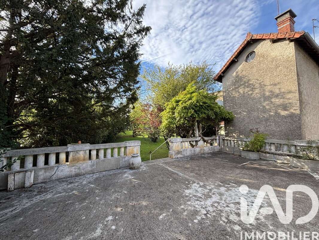 Photo 9 - Maison à THIVIERS