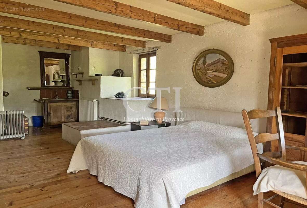 Maison à VAISON-LA-ROMAINE