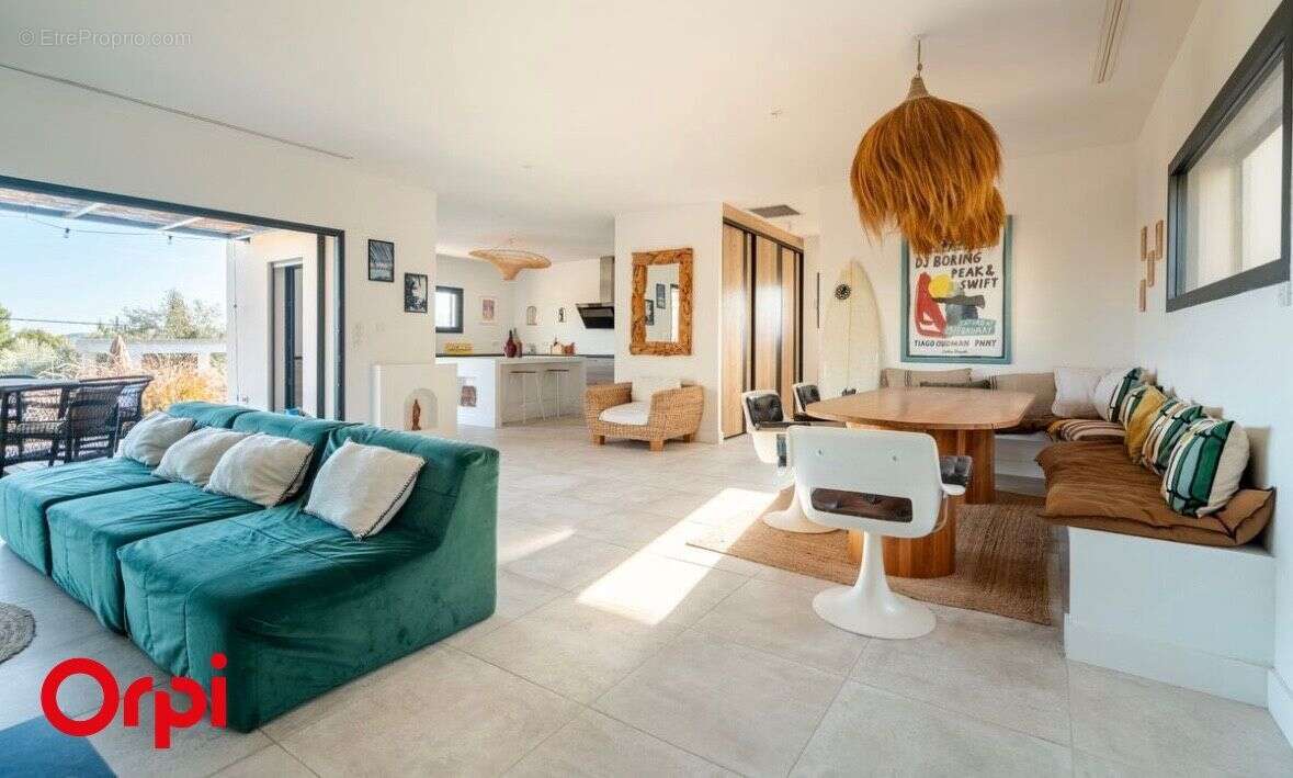 Maison à LA CADIERE-D'AZUR