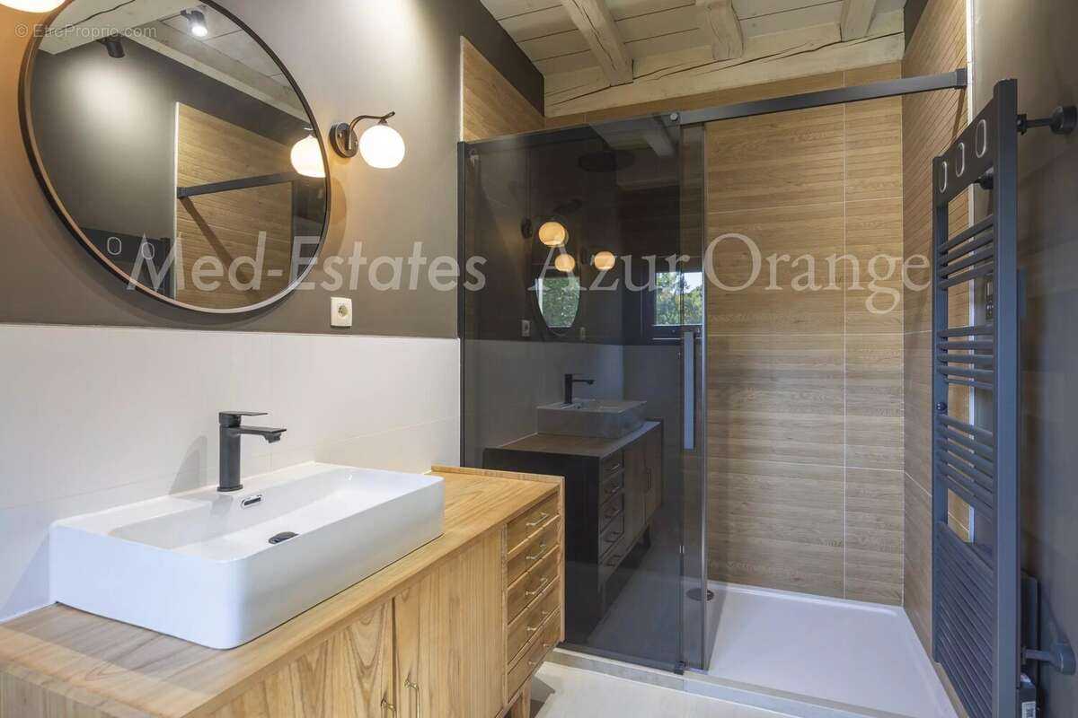 Grimaud - Villa d'exception avec piscine au pied du village de grimaud - photo 15