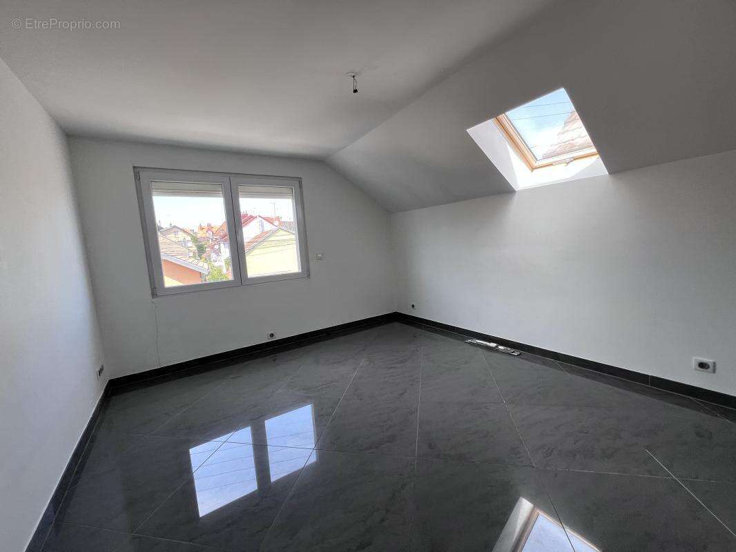 Appartement à HERICOURT