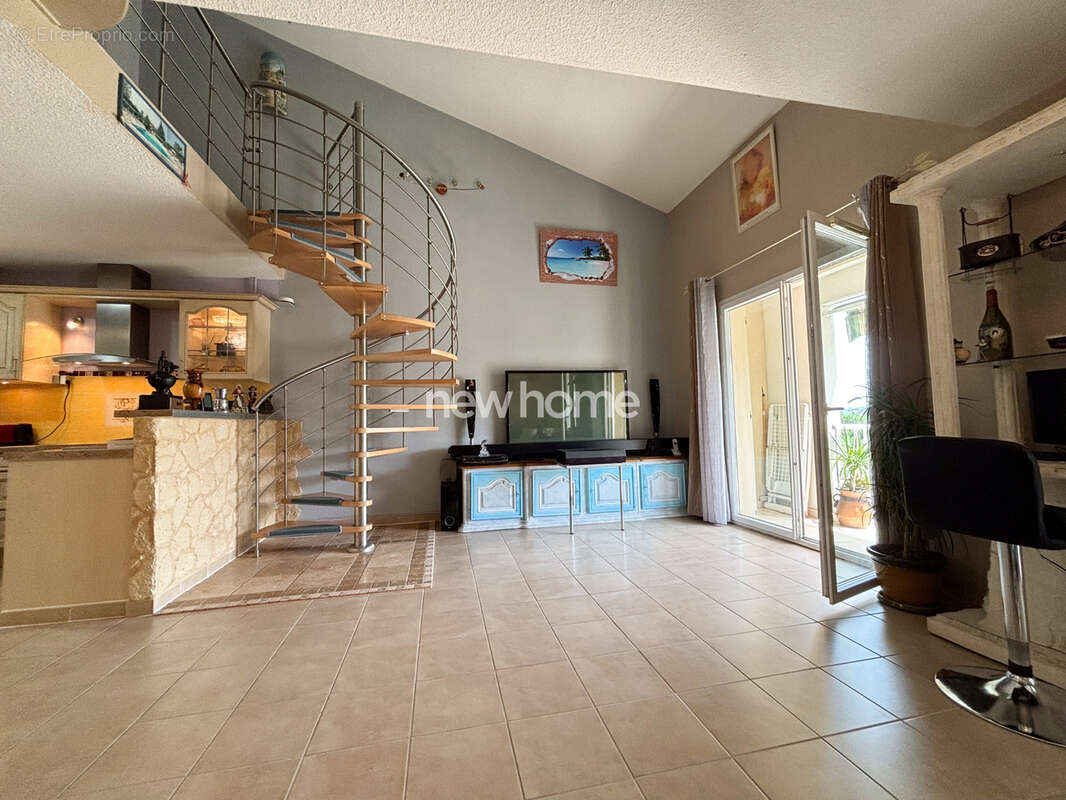 Appartement à LORGUES