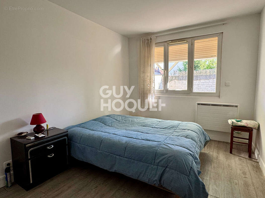 Appartement à PARAY-VIEILLE-POSTE