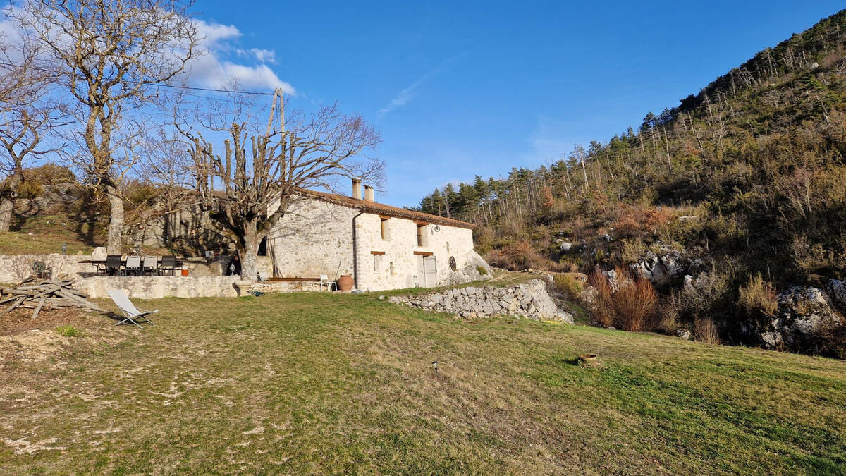 Maison à LA PALUD-SUR-VERDON