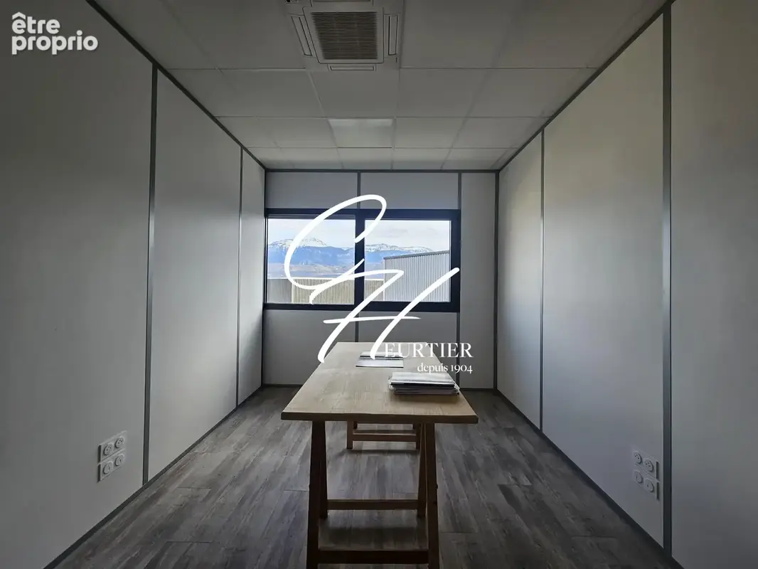 Commerce 129 m² à vendre à Voiron (38500) - photo 3