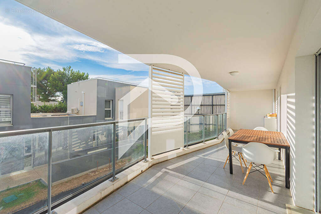 Appartement 3 Pièces Terrasse 25m2  Marseille 13009 - photo 3