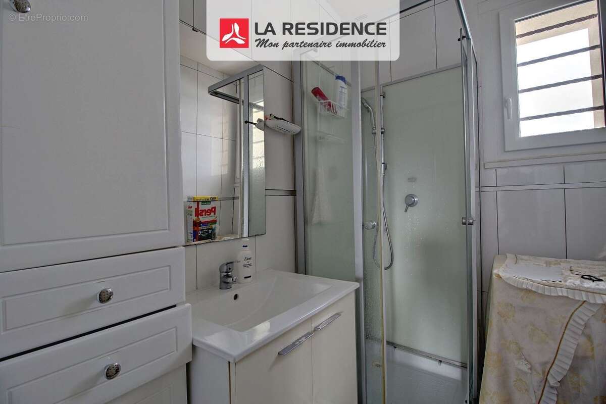 Maison à SAINT-ETIENNE-DU-ROUVRAY