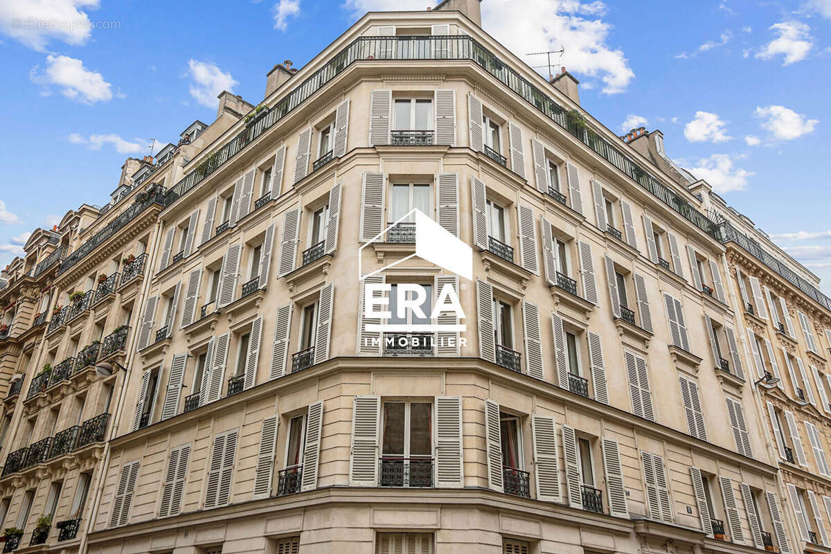 Appartement à PARIS-8E