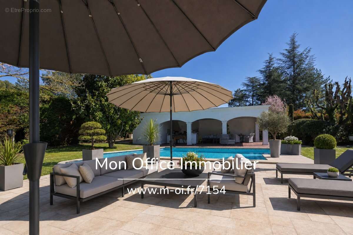 Référence : 7154-VCL - Maison dans un cocon de verdure - 3 chambres, un bureau, une dépendance - BOUC BEL AIR - photo 2