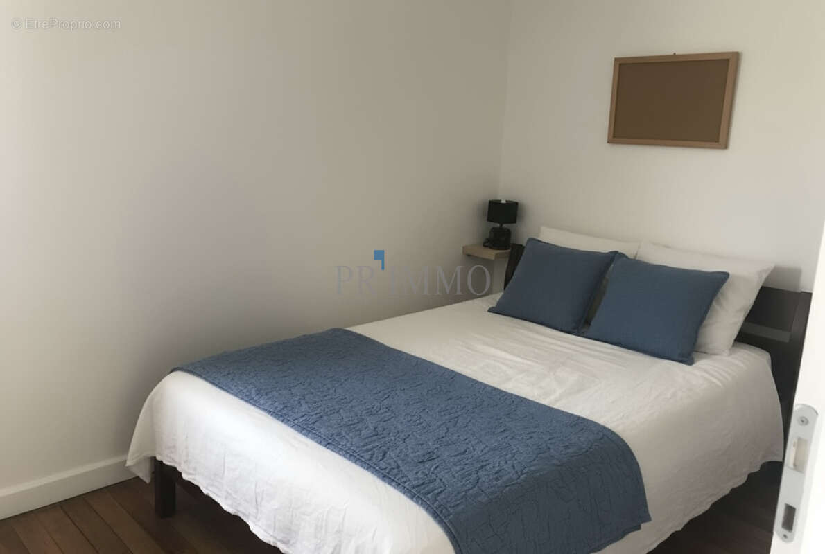 Appartement à COTIGNAC
