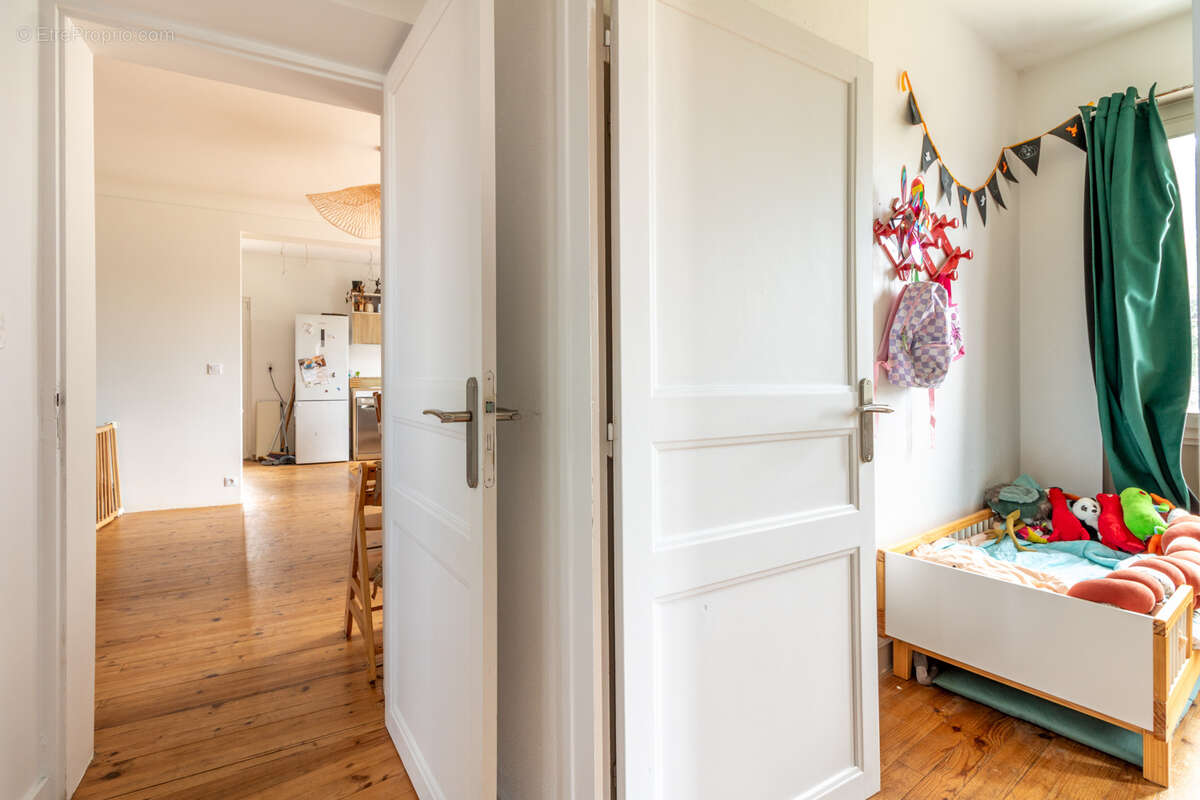 Maison 5 chambres, jardin, cave, parking - photo 7