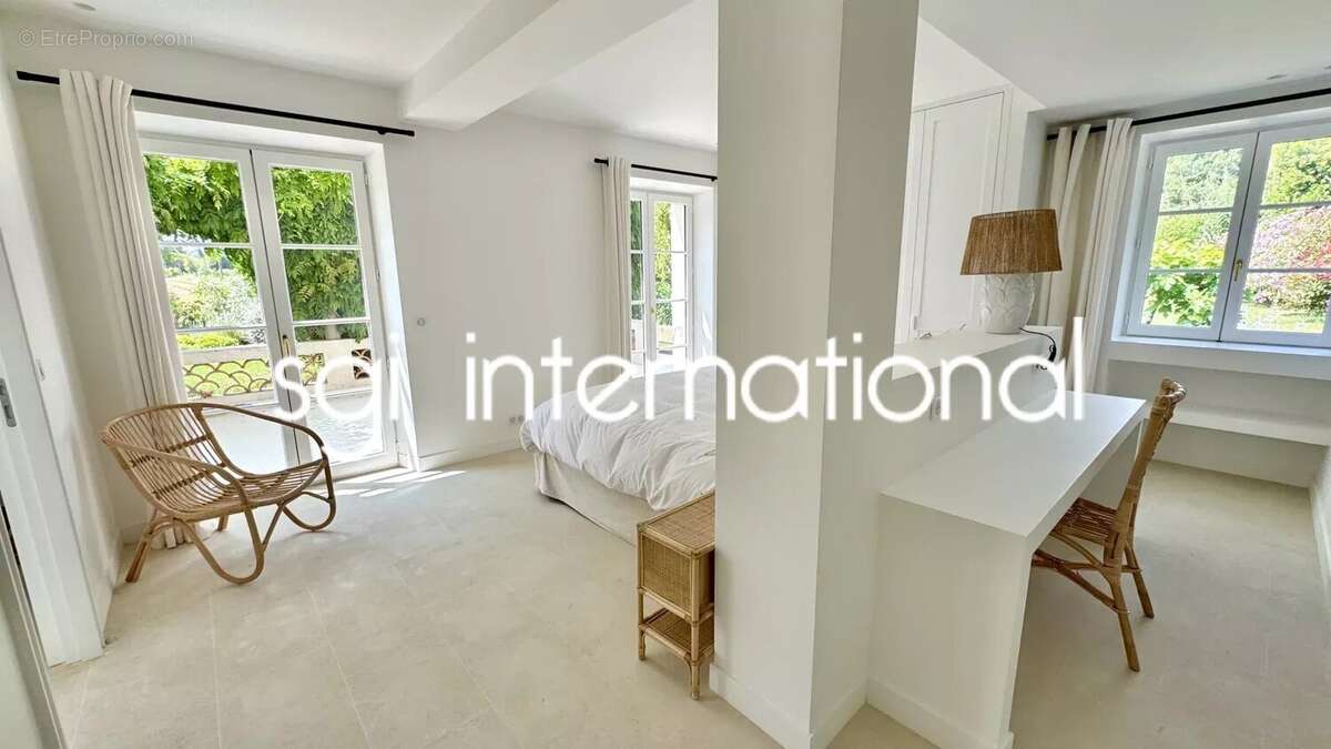 Maison à RAMATUELLE