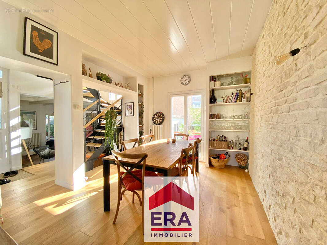 Maison à SARTROUVILLE