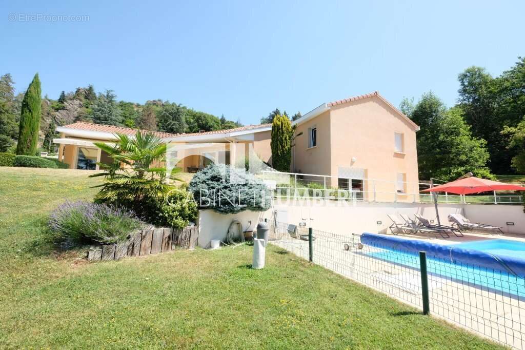 Maison à SAINT-PAUL-EN-CORNILLON