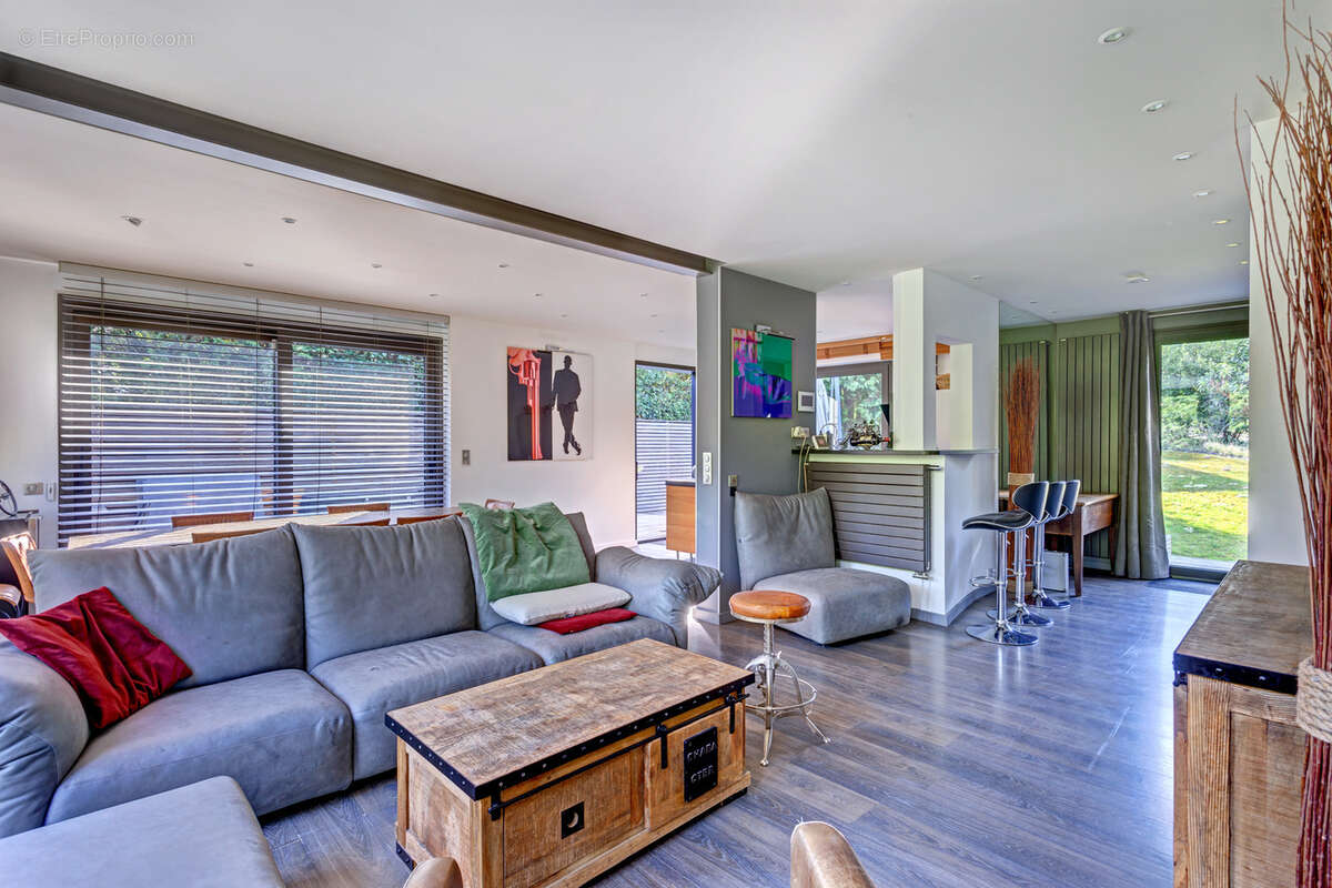 Maison à LA CELLE-SAINT-CLOUD