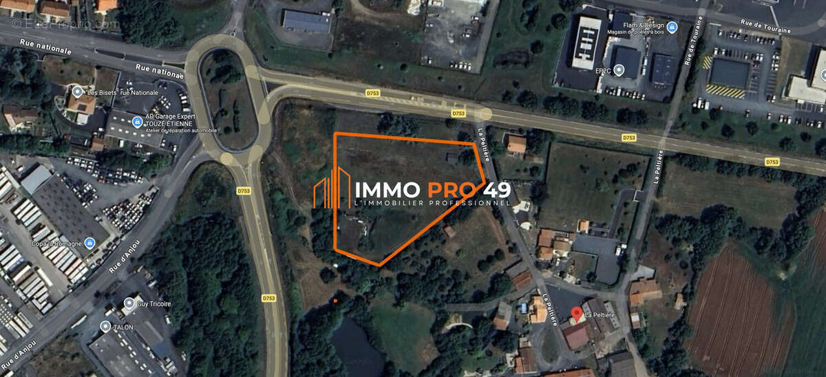 Terrain à LA ROMAGNE