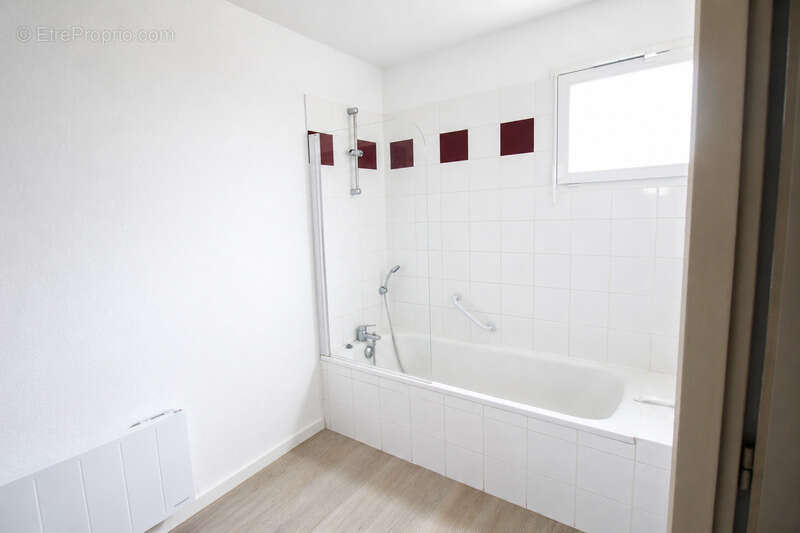Appartement PMR 47 m2  avec terrasse à 50 m du lac d'Aureilhan – - photo 8