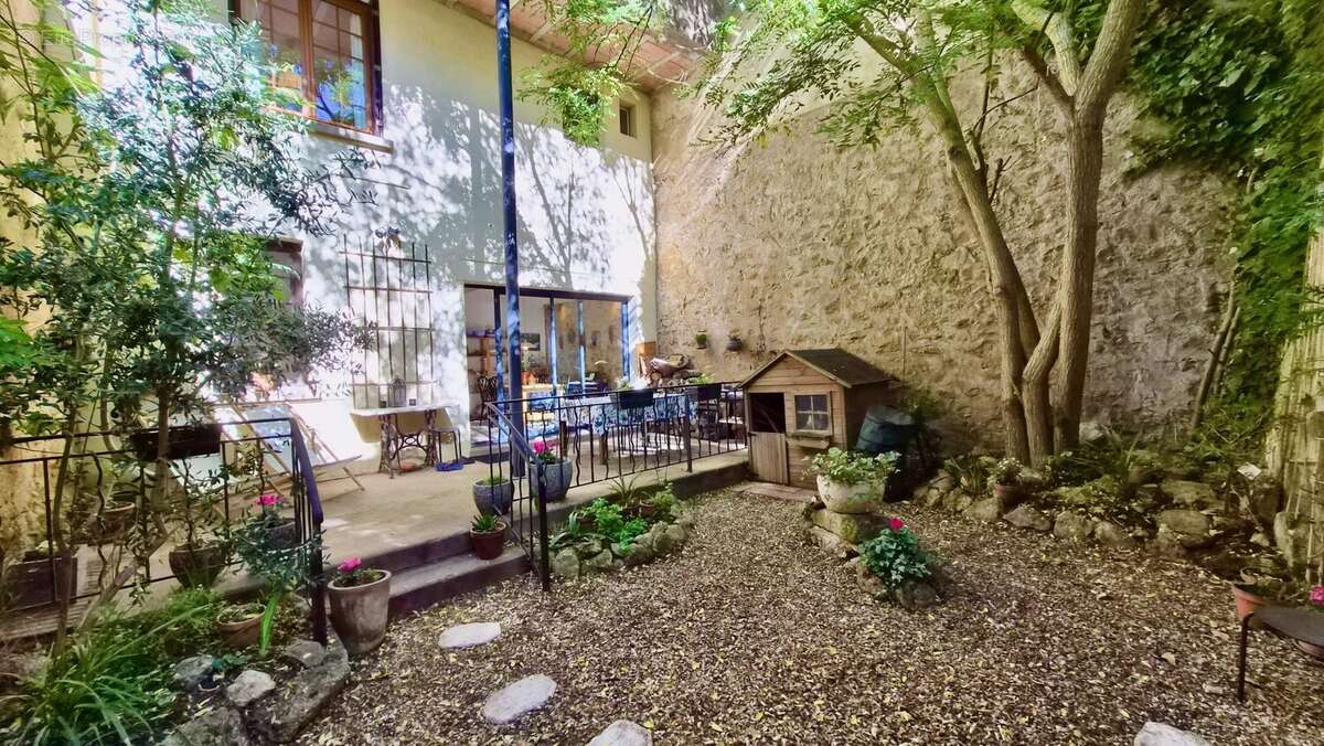 Maison à NEZIGNAN-L'EVEQUE