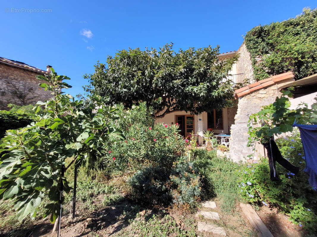 Maison à FLEURY
