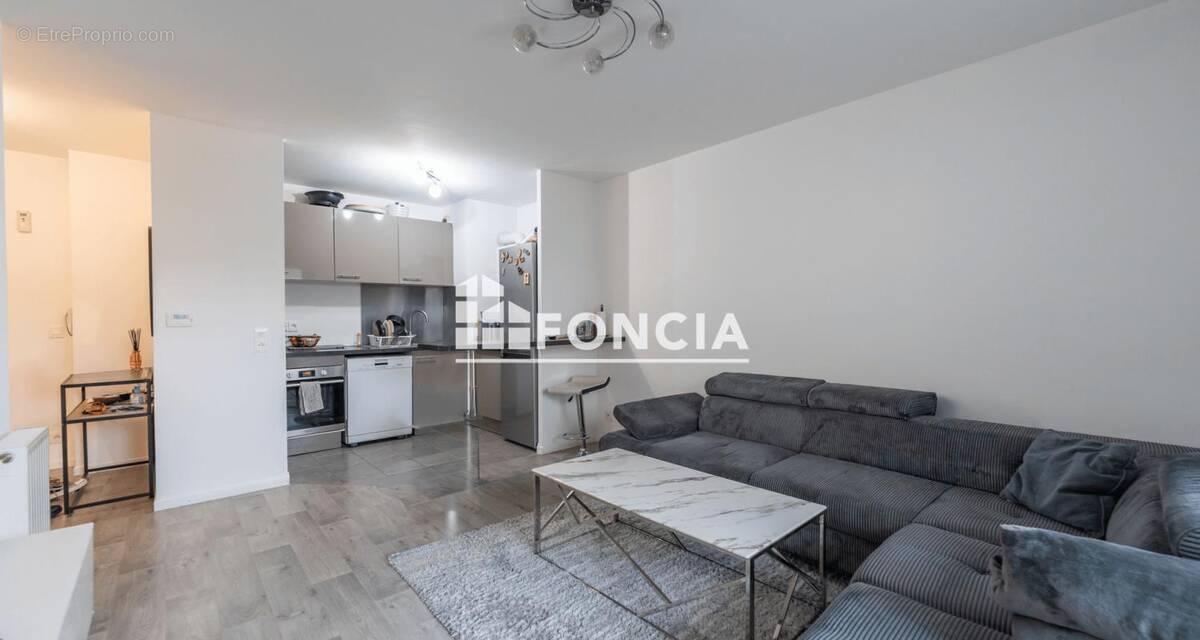 Appartement à LA QUEUE-EN-BRIE