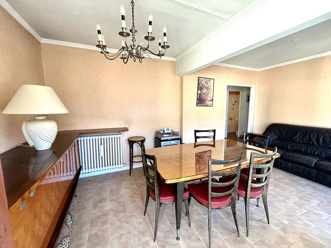 Appartement à FONTAINE