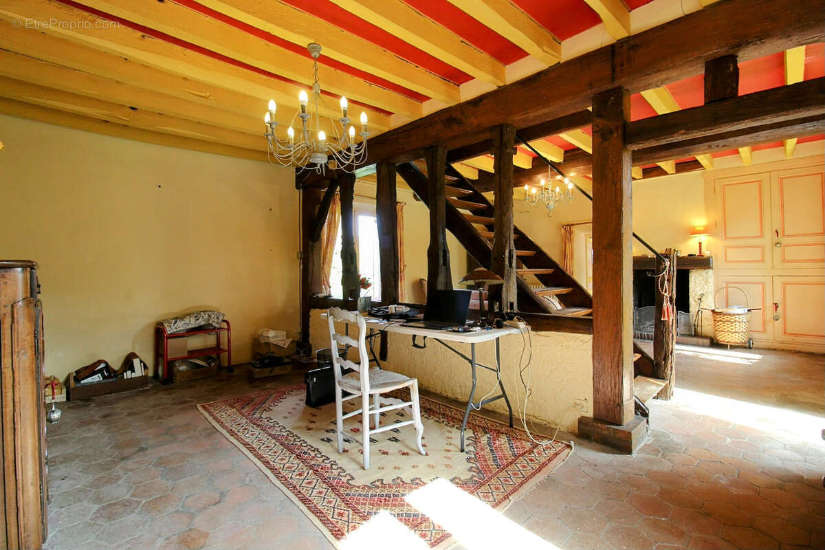 EPERNON 10 mn - Maison ancienne avec dépendance à vendre - photo 9