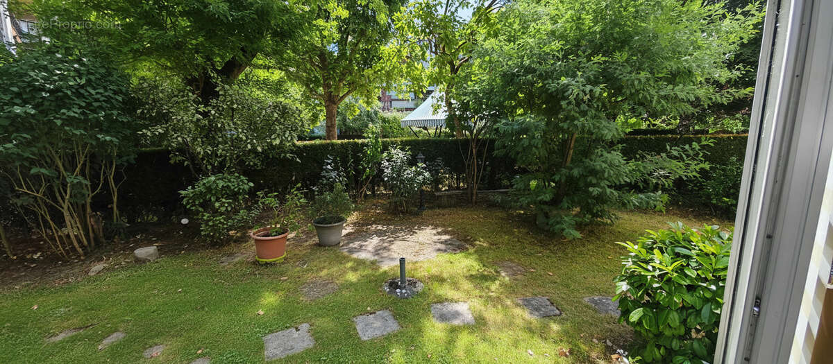 PARLY 2, bel appartement de 4 pièces avec jardin (160 m2), cave et box - photo 4