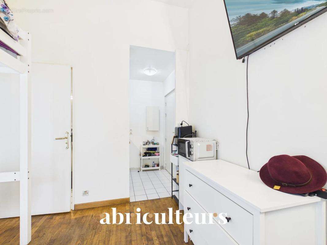 Appartement à PARIS-3E