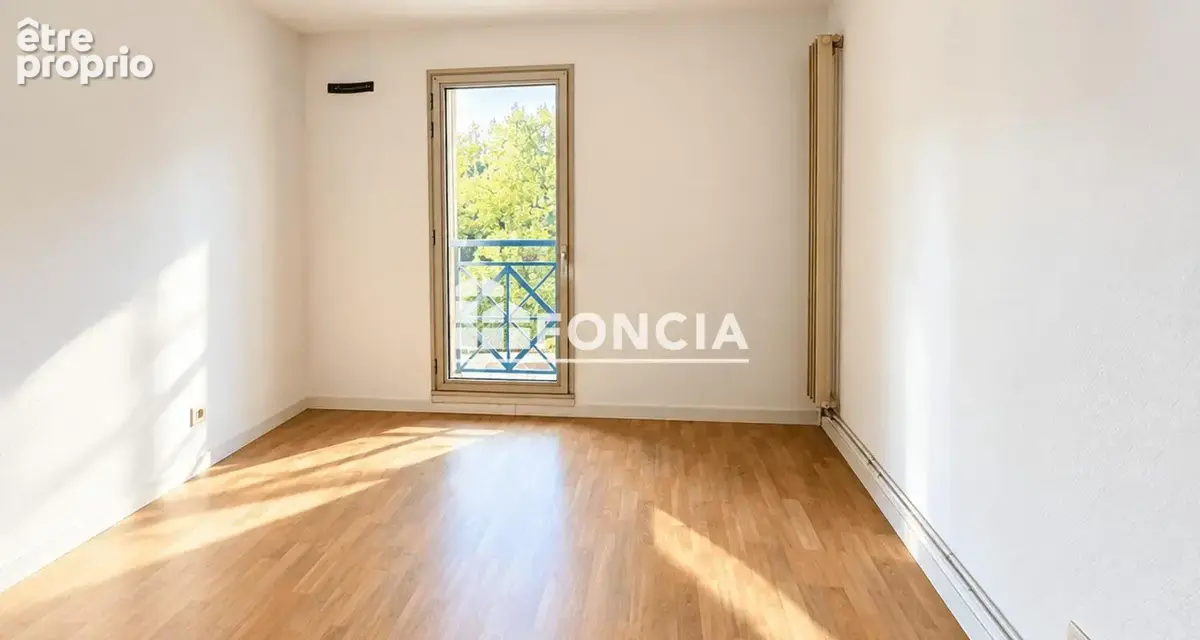 Saint-cyprien / les abattoirs – t3 traversant – terrasse, balcon et garage - photo 5
