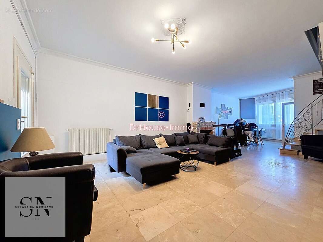 Maison à VILLENEUVE-SUR-LOT