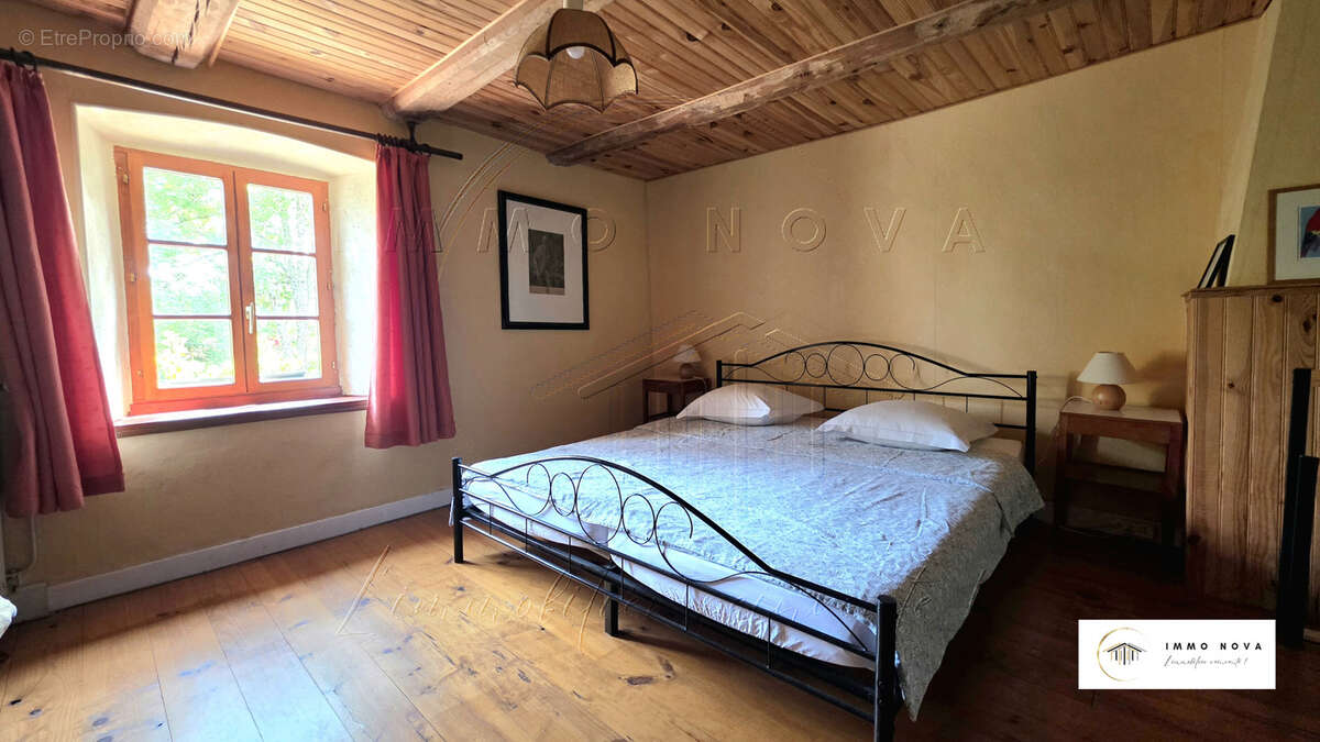 Ancien corps de ferme de caractère aménagé en chambres d'hôtes au cœur du Livradois Forez - photo 7