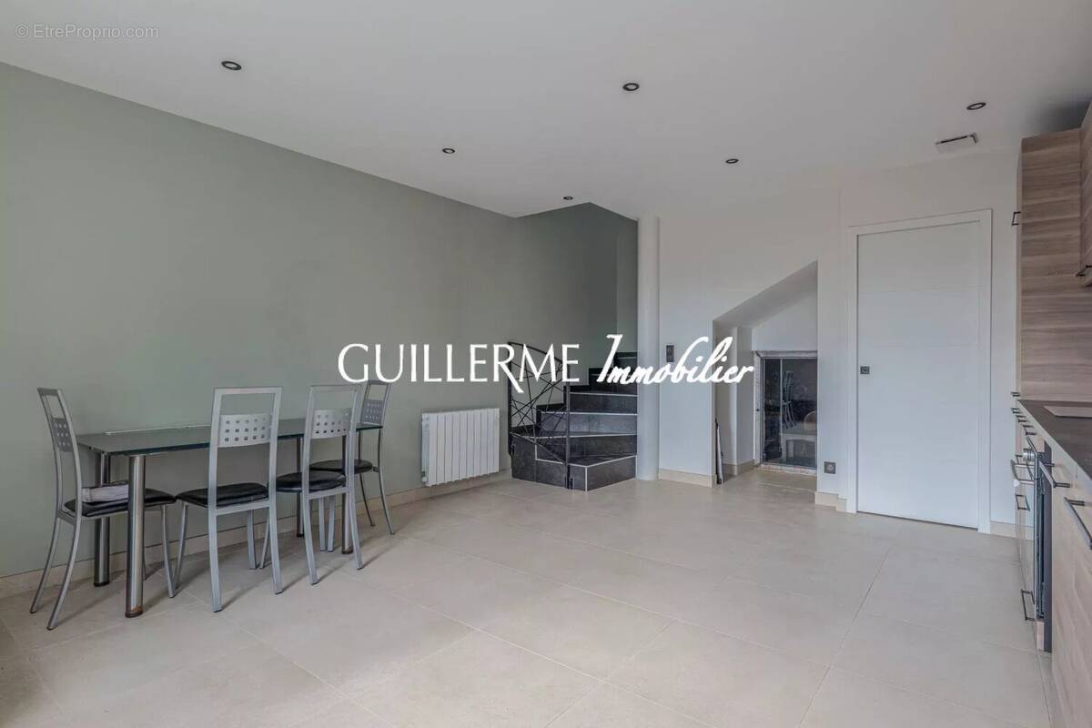 Appartement à DARDILLY