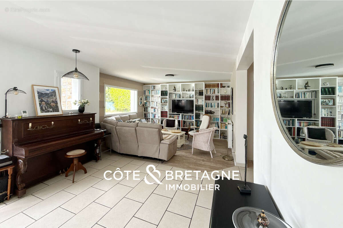 Maison avec piscine et vie de plain-pied   ref 2026114 - photo 6