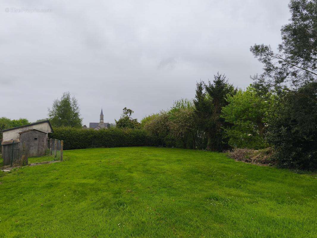 Terrain à PLUMAUDAN