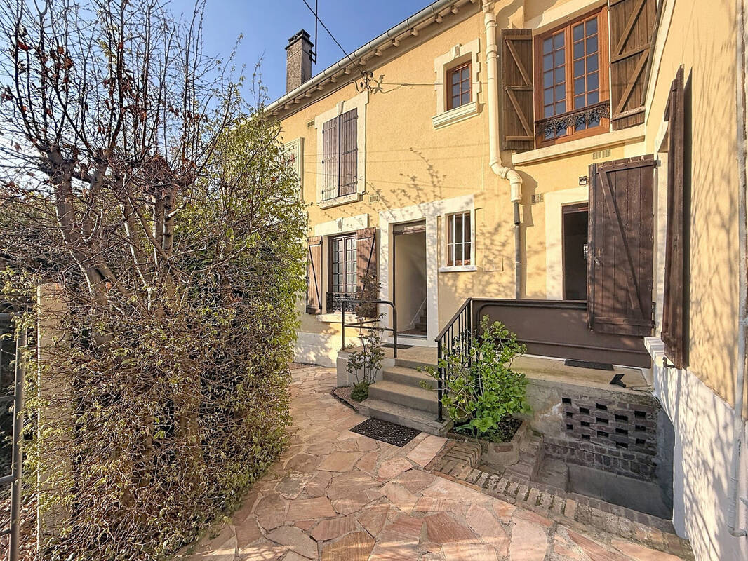 Appartement à NEUILLY-PLAISANCE