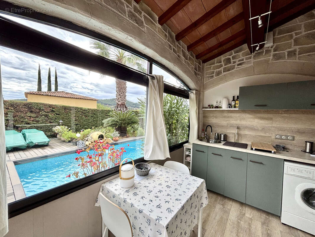 Maison à LA CADIERE-D'AZUR