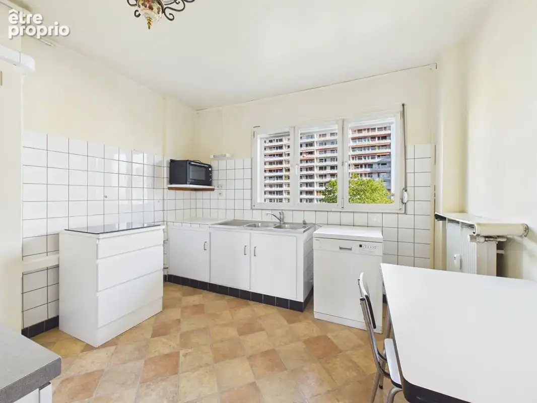 ESPLANADE - Appartement F4 de 95 m² avec la clim, un balcon et un parking - photo 6
