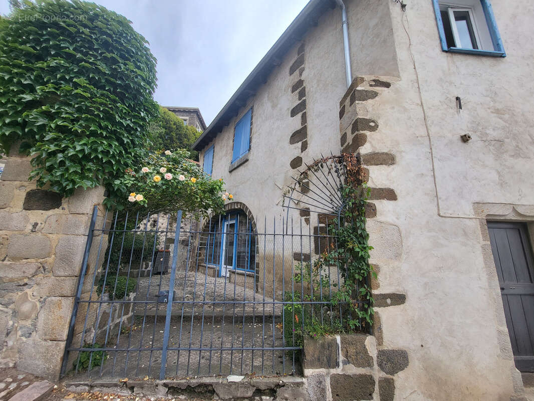 Appartement à LE PUY-EN-VELAY
