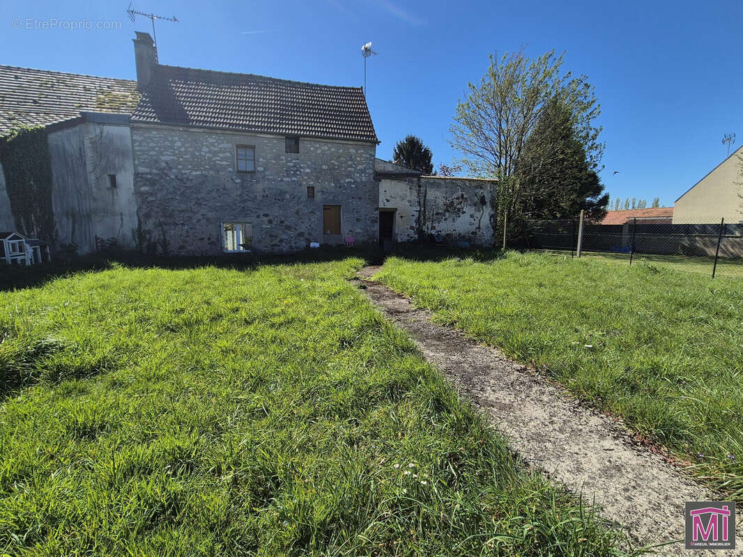 Maison à BETZ