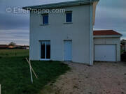 Maison à CRAS-SUR-REYSSOUZE