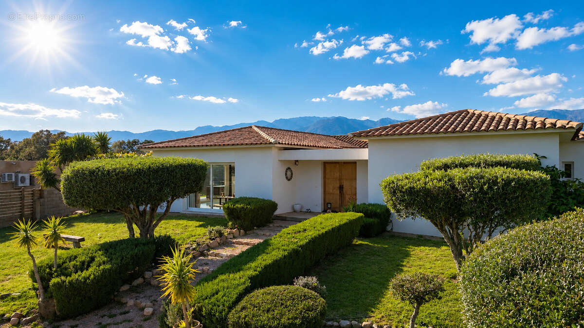 Maison à PORTO-VECCHIO